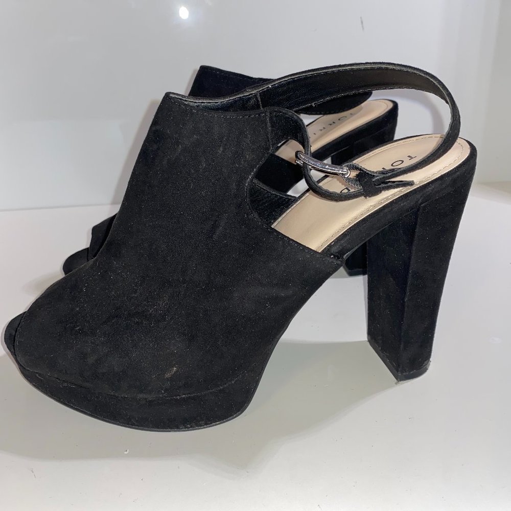 Peep toe platform ankle strap heels